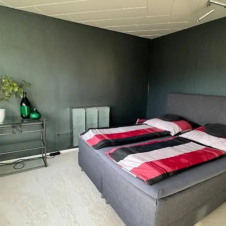 Monikas Home - Gemuetliche 3-Zimmer-Wohnung Im Herzen Von Boeblingen Exterior photo