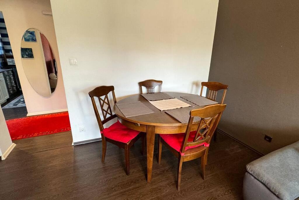 Appartement Monikas - Gemuetliche 3-zimmer-wohnung Im Herzen Von Böblingen